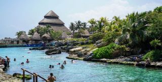 desplazamientos baratos con coche en cancun Sixt Renta de Autos - Cancun Aeropuerto