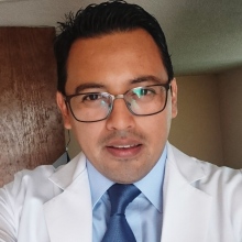 medicos neumologia cancun Dr. Celestino Ramos Tirado, Neumólogo