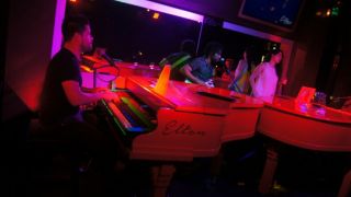 terrazas con musica en cancun Elton Dueling Pianos